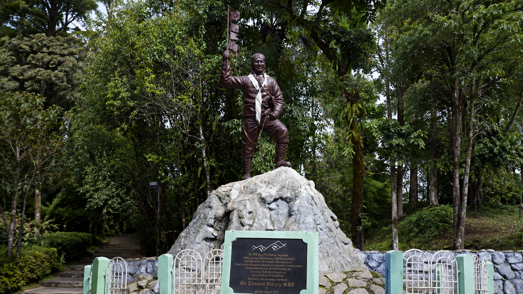 Day 3 in Darjeeling / Bagdogra, scene 1