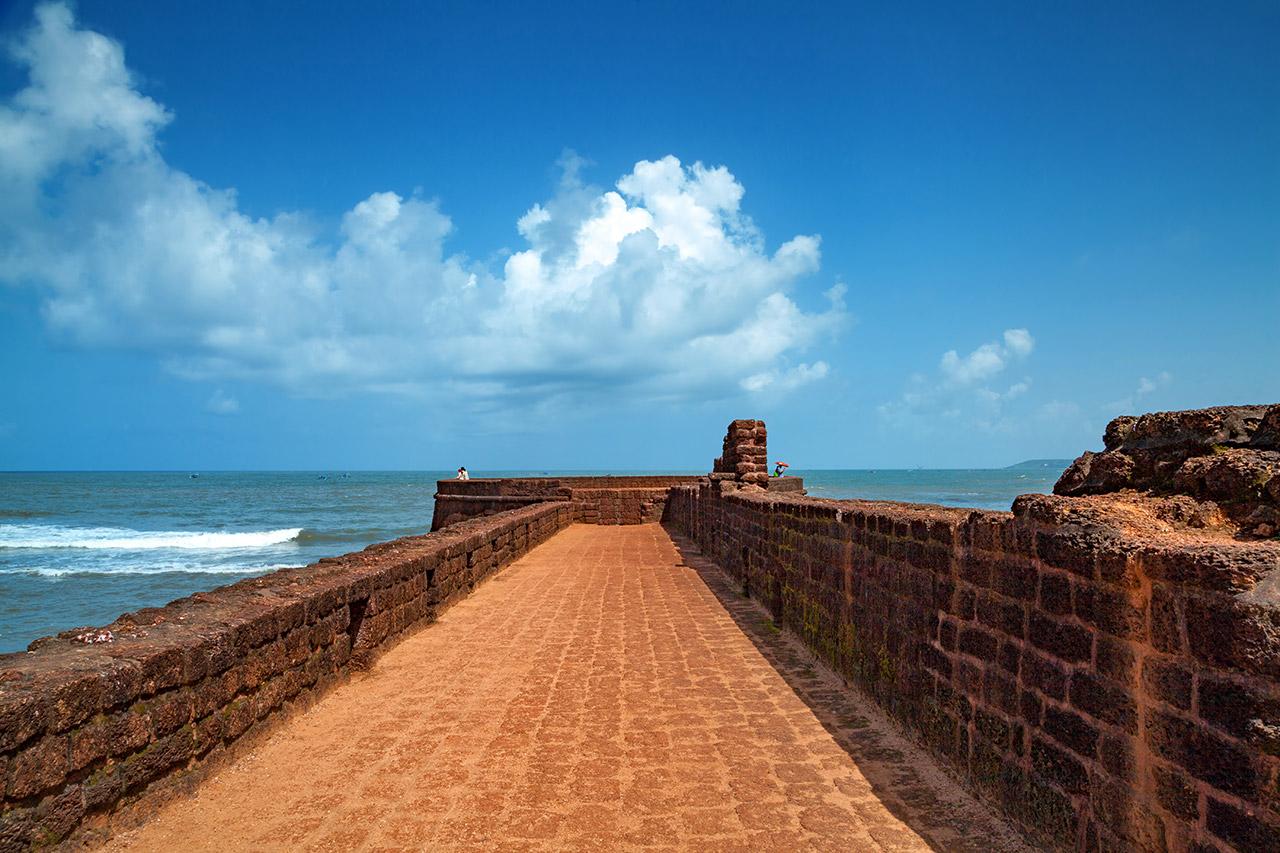 Day 3 in North Goa, scene 1