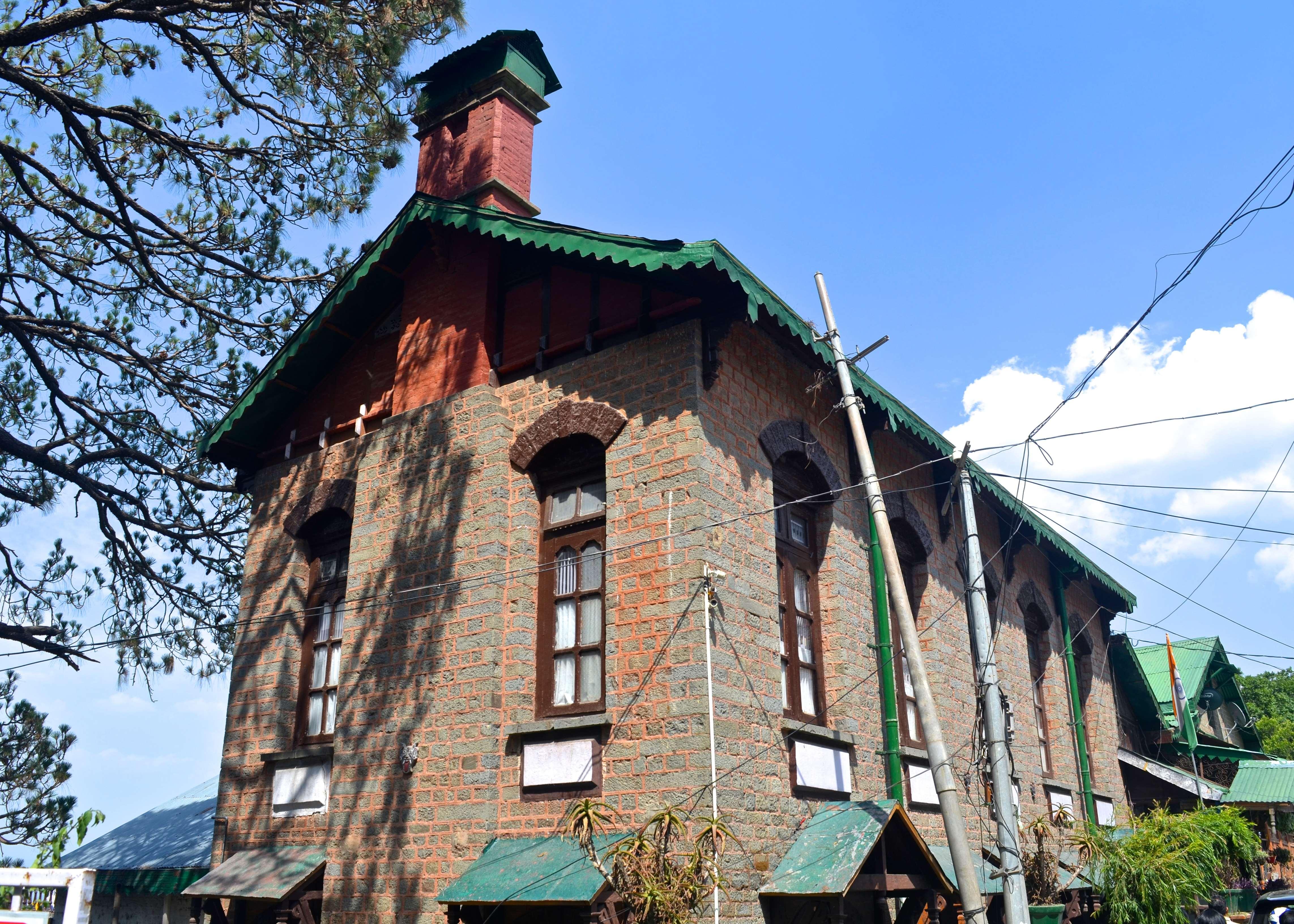 Day 3 in Kasauli / Delhi, scene 1