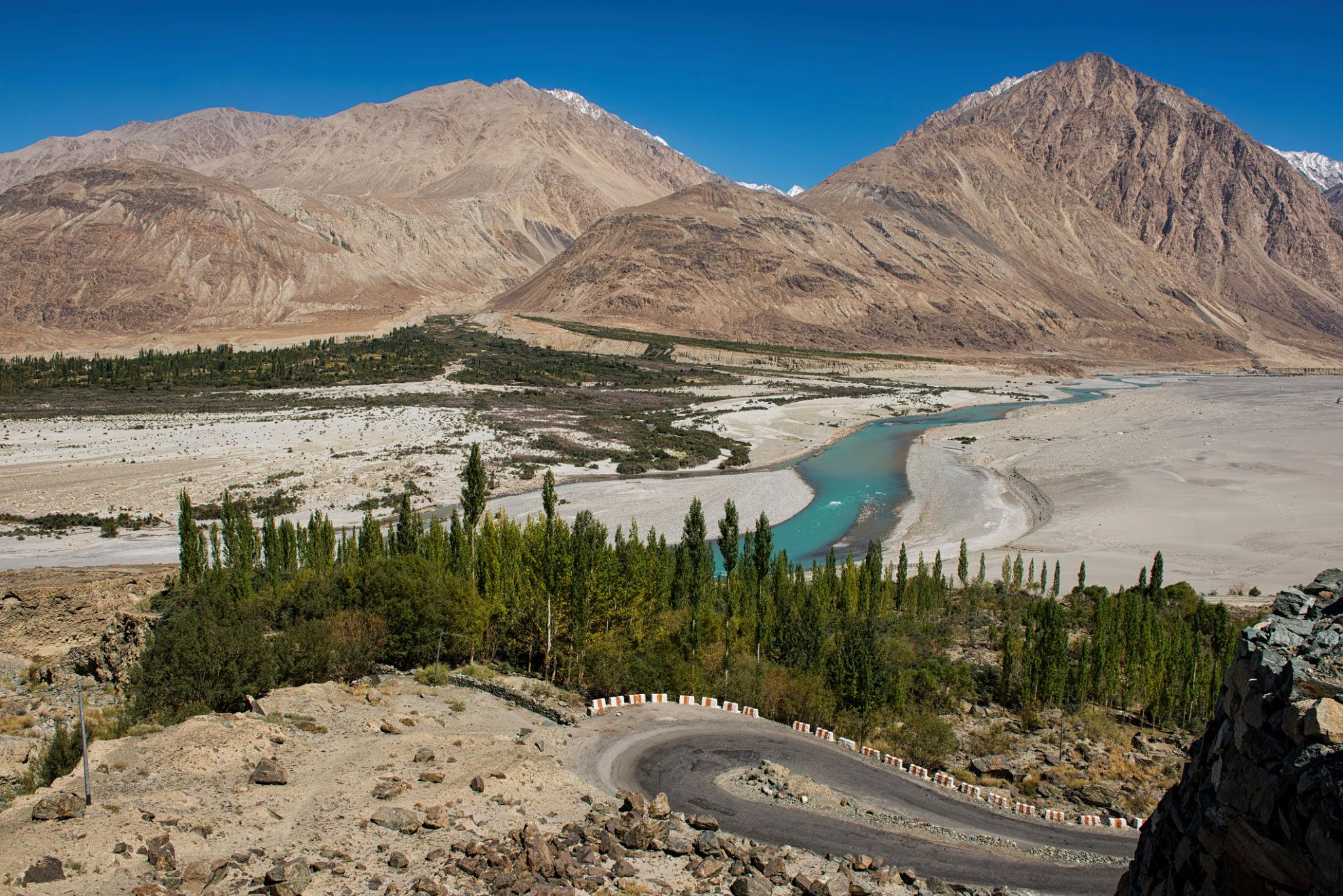 Day 5 in Pangong Lake, scene 2
