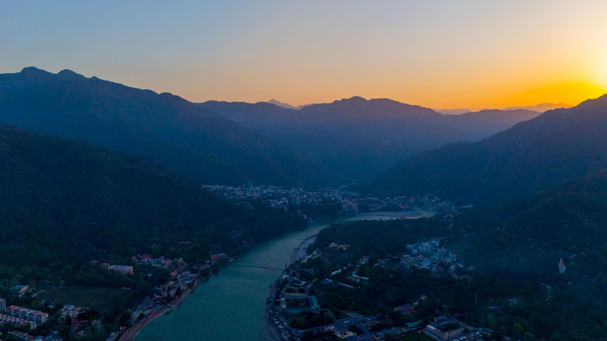Day 3 in Rishikesh / Delhi, scene 1